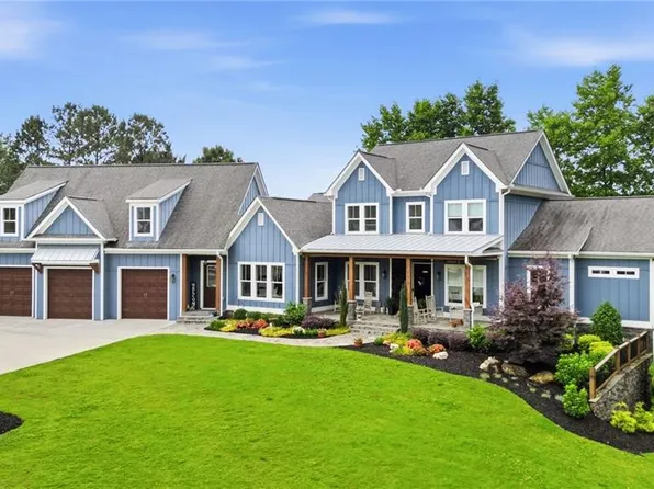 170 Farm Gate Dr, Woodstock, GA 30188