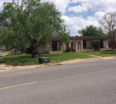 2nd image of 2554 Village Dr