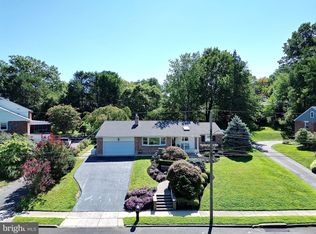 102 Cove Rd, Broomall, PA 19008