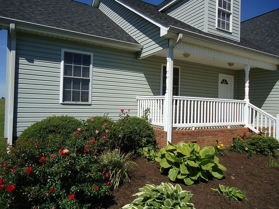 1st image of 631 Sunny Slope Dr