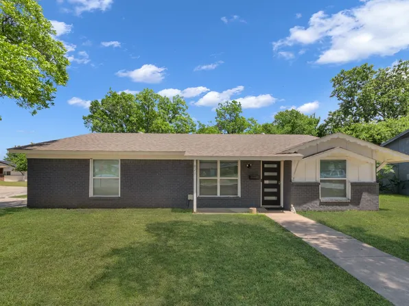 821 Lovers Ln, Grapevine, TX 76051