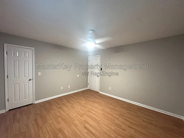 619 E Horne St — Photo 5