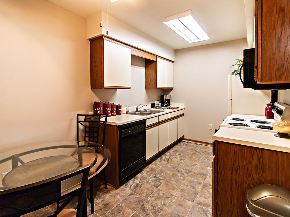 1st image of 4732 Virginia St #4710-2A