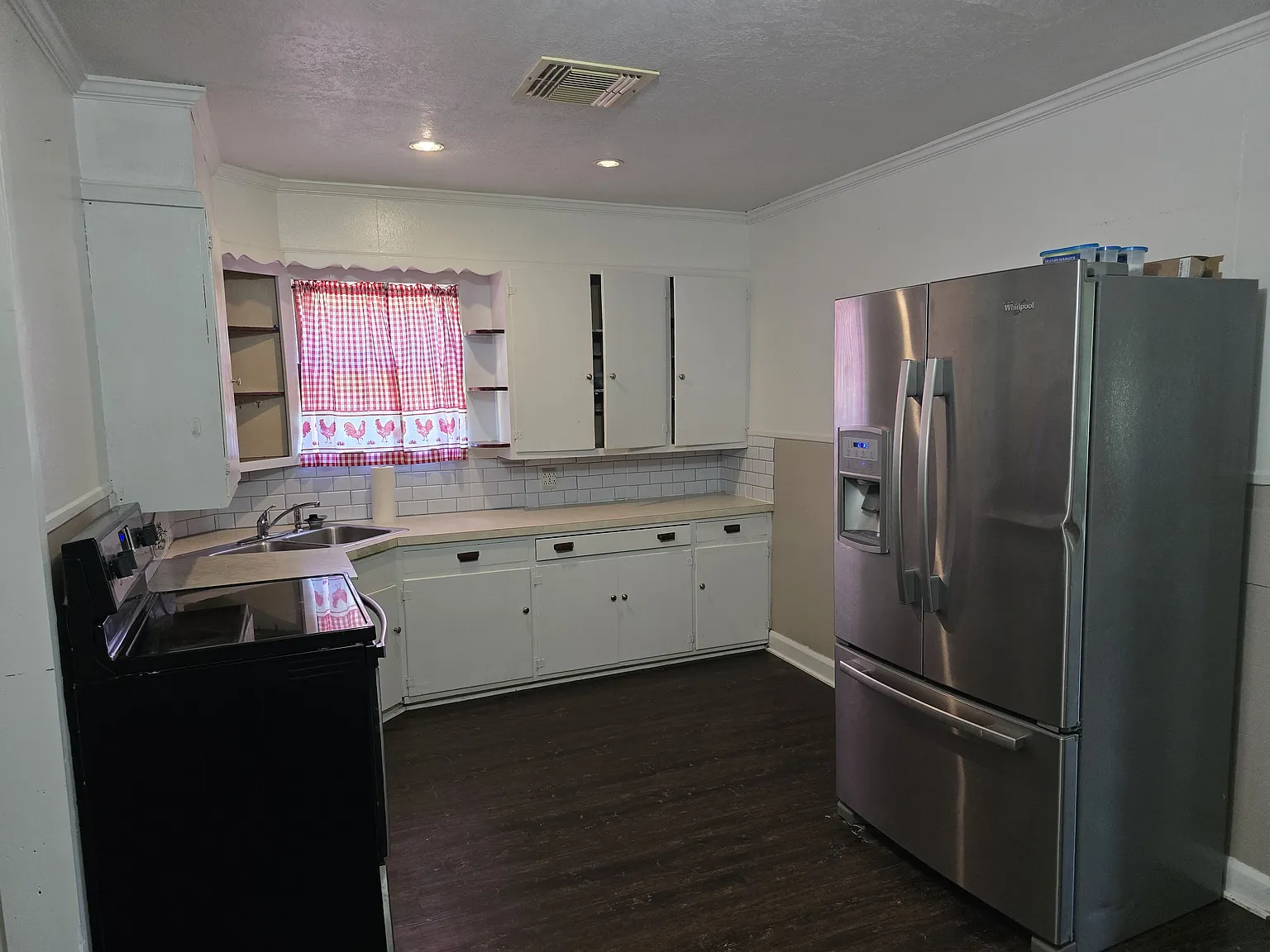 3 bed, 1800 sqft, $1,350 — Photo 3