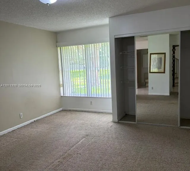 667 Woodgate Ln #B — Photo 8