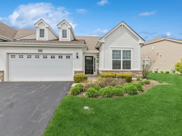 1822 Hannah Ln, Pingree Grove, IL 60140