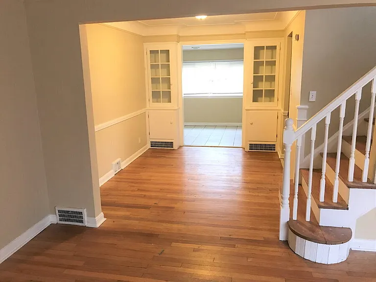 4070 Wyncote Rd — Photo 2
