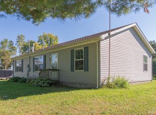 7374 Sutton Rd, South Lyon, MI 48178