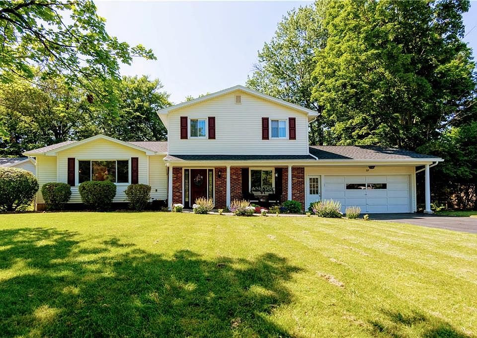 1st image of 37 Charleswood Dr