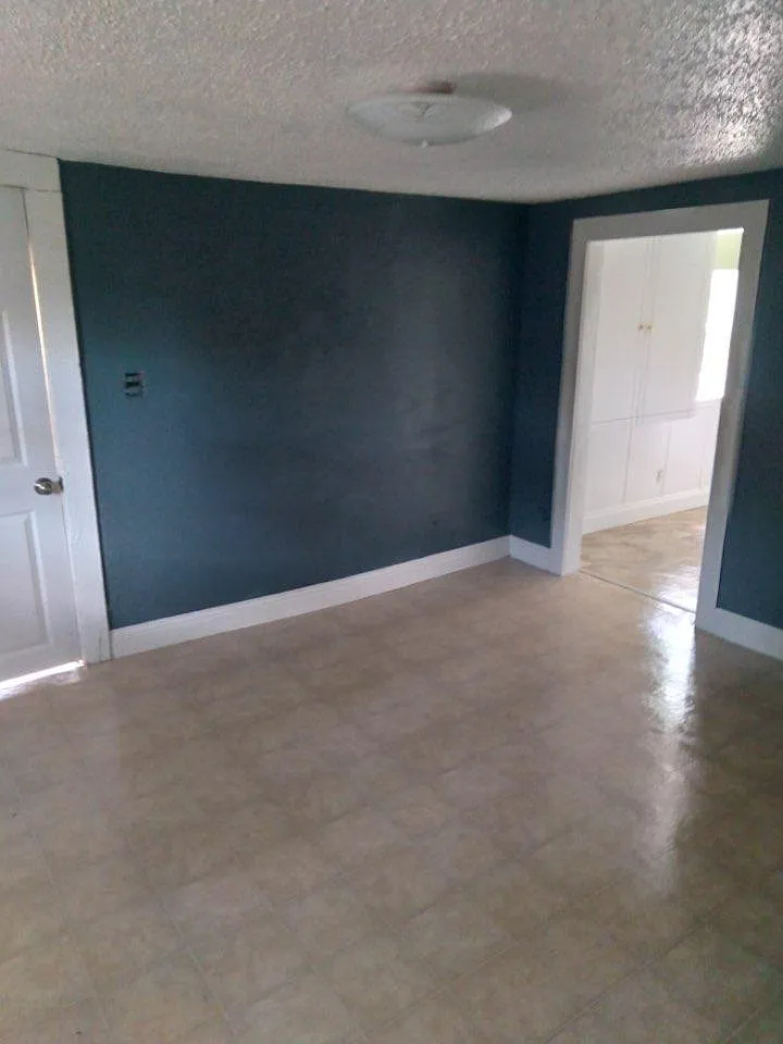 1509 SW I Ave — Photo 3