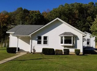 3065 E Ore Branch Rd, Bloomfield, IN 47424