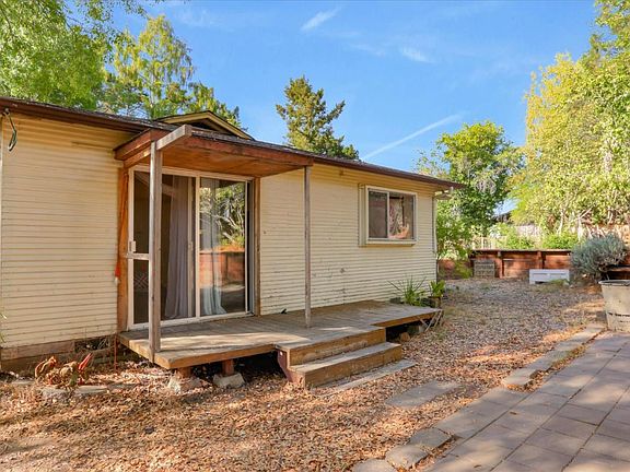 5th image of 315 S Navarra Dr