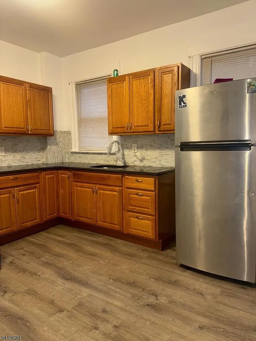 3 bed, 1.0 bath, $2,200 — Photo 1