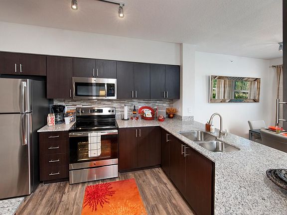 Large kitchen with breakfast bar