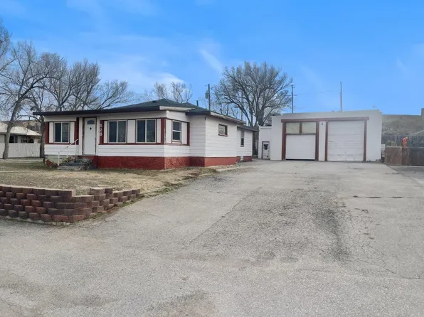 528 W Miller St, Rawlins, WY 82301
