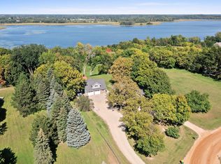 2585 Highland Rd, Maple Plain, MN 55359