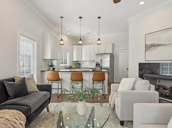 1209 Hawkins St APT 1, Nashville, TN 37203