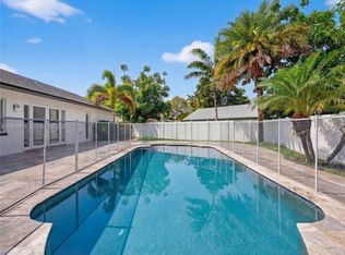 8695 SW 51st Pl, Fort Lauderdale, FL 33328