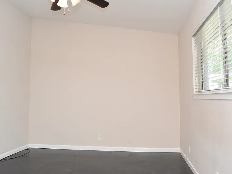 5601 Woodrow Ave #102 — Photo 13