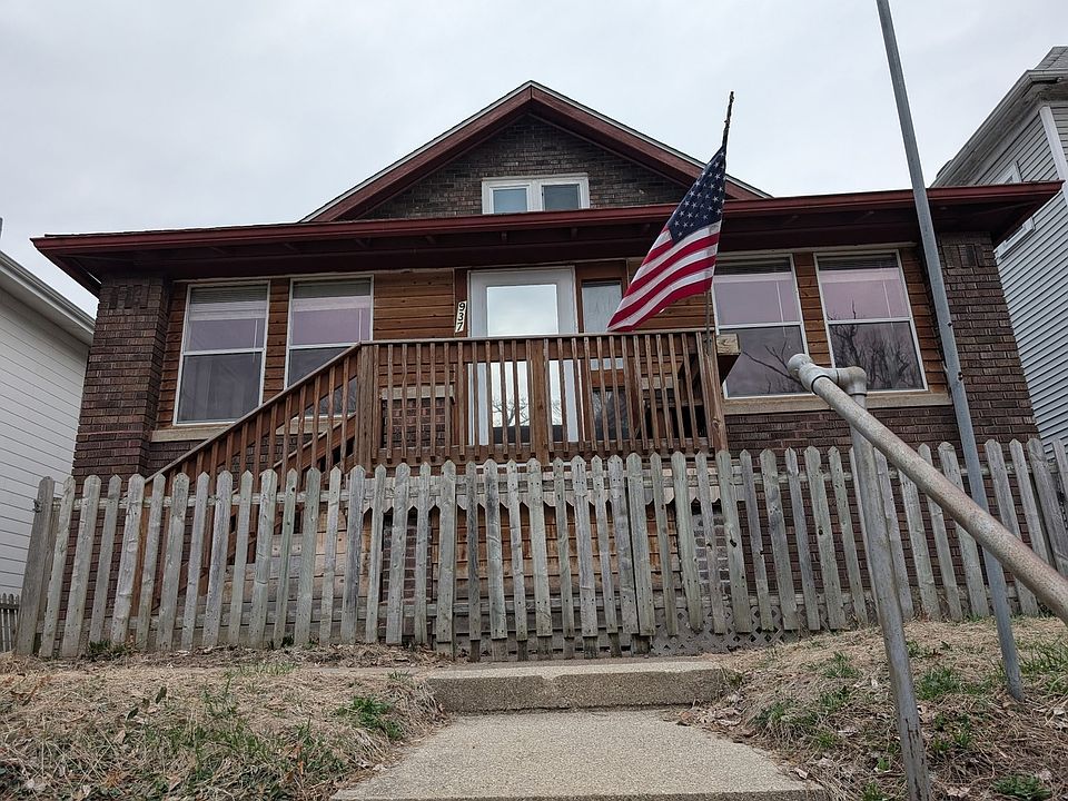 1st image of 937 25th St