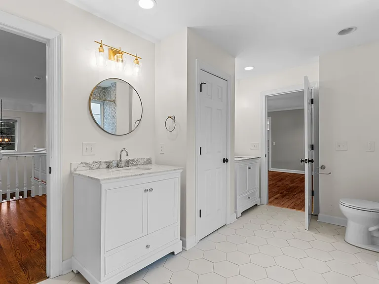 111 Rea Dr — Photo 16