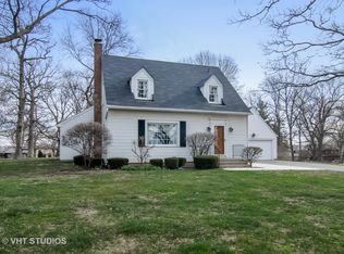 43W860 Hughes Rd, Elburn, IL 60119