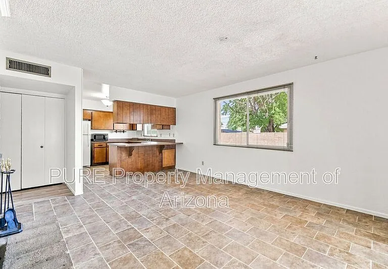 2604 W Ellis Dr — Photo 5