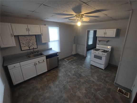 5th image of 1014 Crescent Ave