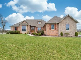 929 Castle Rock Ave, Lebanon, MO 65536
