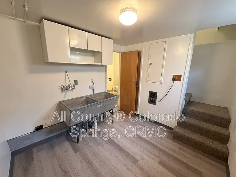 1407 E Platte Ave — Photo 19