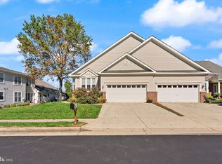 17680 Glass Ridge Pl, Gainesville, VA 20155