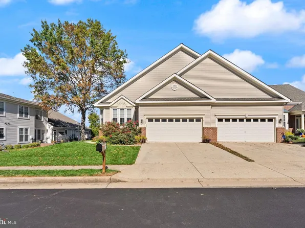 17680 Glass Ridge Pl, Gainesville, VA 20155