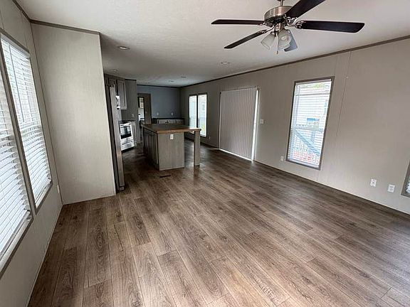 4th image of 7816 Willowick Dr