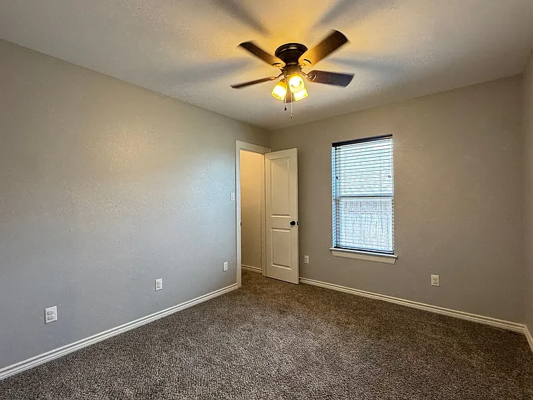 205 Meadow Ln — Photo 21