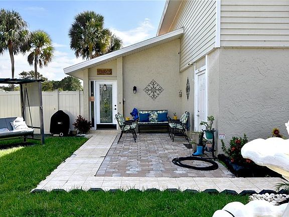 3rd image of 10337 Del Mar Cir
