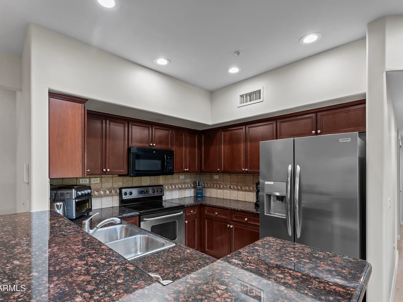 2 bed, 2.0 bath, 1195 sqft, $2,650 — Photo 4