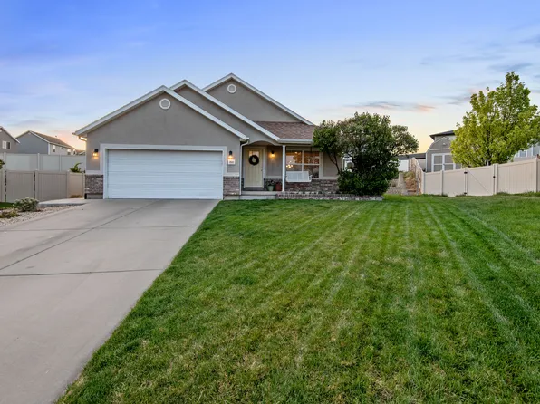 2521 N Apricot Pl, Saratoga Springs, UT 84045