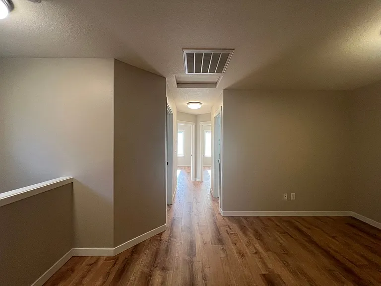 2641 NE 130th Ct — Photo 12