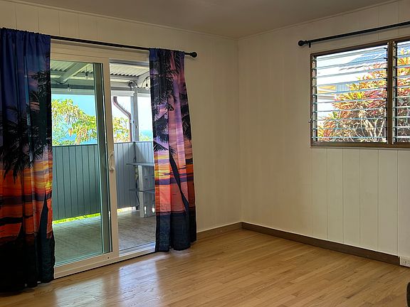3rd image of 77-6498 Maile St