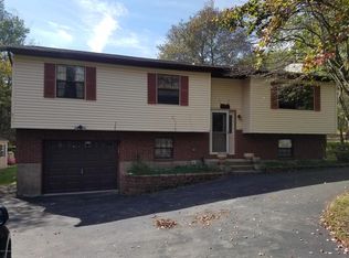 277 Skyline Dr, Blakeslee, PA 18610