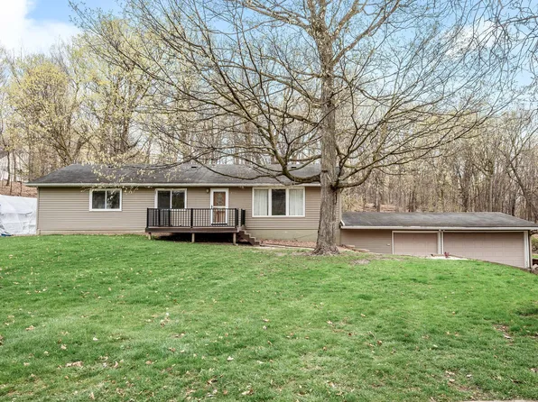 2141 Brookhaven Dr, Shakopee, MN 55379
