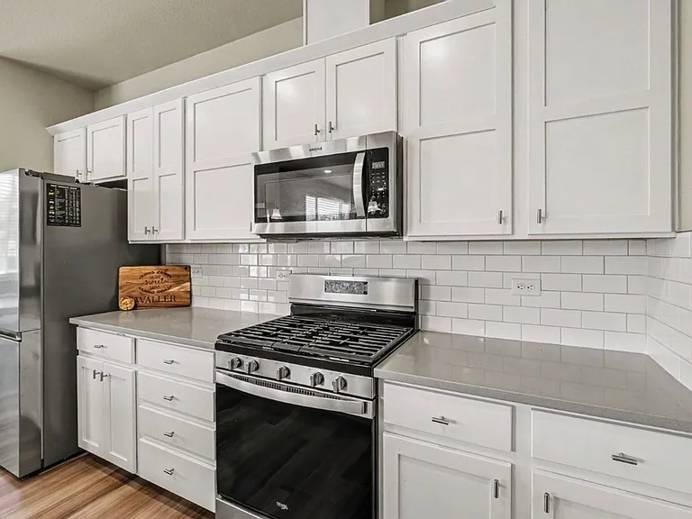 3774 Beech Tree St — Photo 3