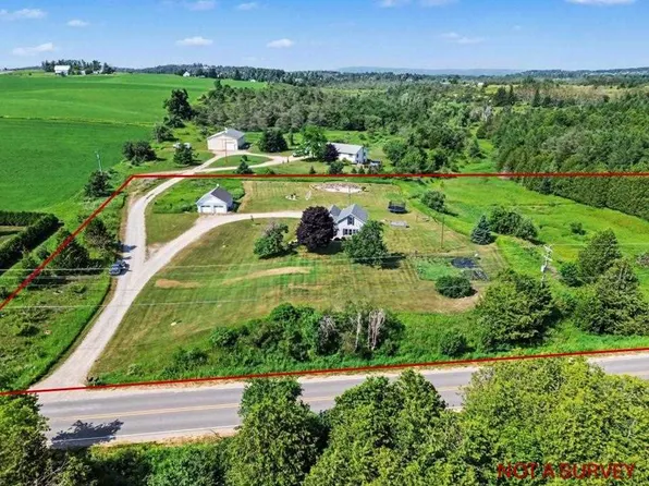 1973 Greenwood Rd, Petoskey, MI 49770