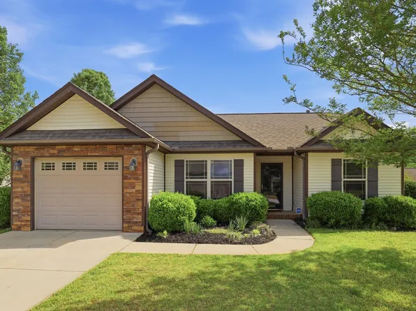 22 Nautical Dr, Greer, SC 29650