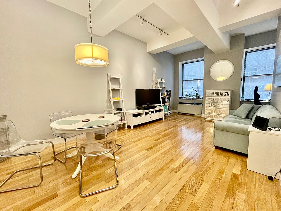 1st image of 99 John St APT 316