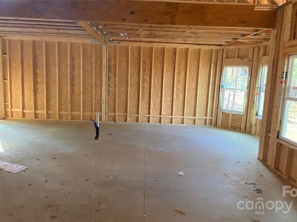 227 Heartland Dr, Rock Hill, SC 29732