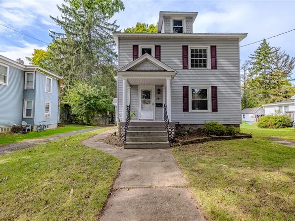 36 Canton St, Baldwinsville, NY 13027