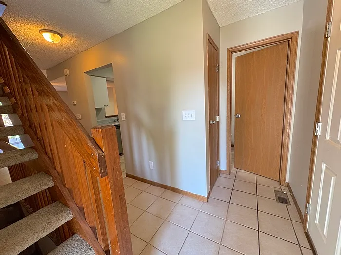2 bed, 2.5 bath, 1176 sqft, $1,695 — Photo 4