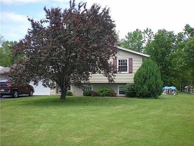 1st image of 1750 Apple Hollow Ln