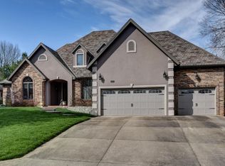 1663 S Raford Dr, Springfield, MO 65809